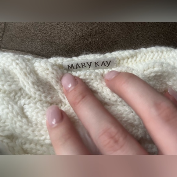 Mary Kay | Crocheted Purse - Picture 7 of 12